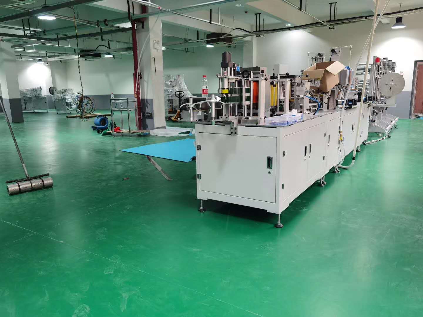 車間用的PVC塑膠地板可承受多大重量？【騰方PCV地板】
